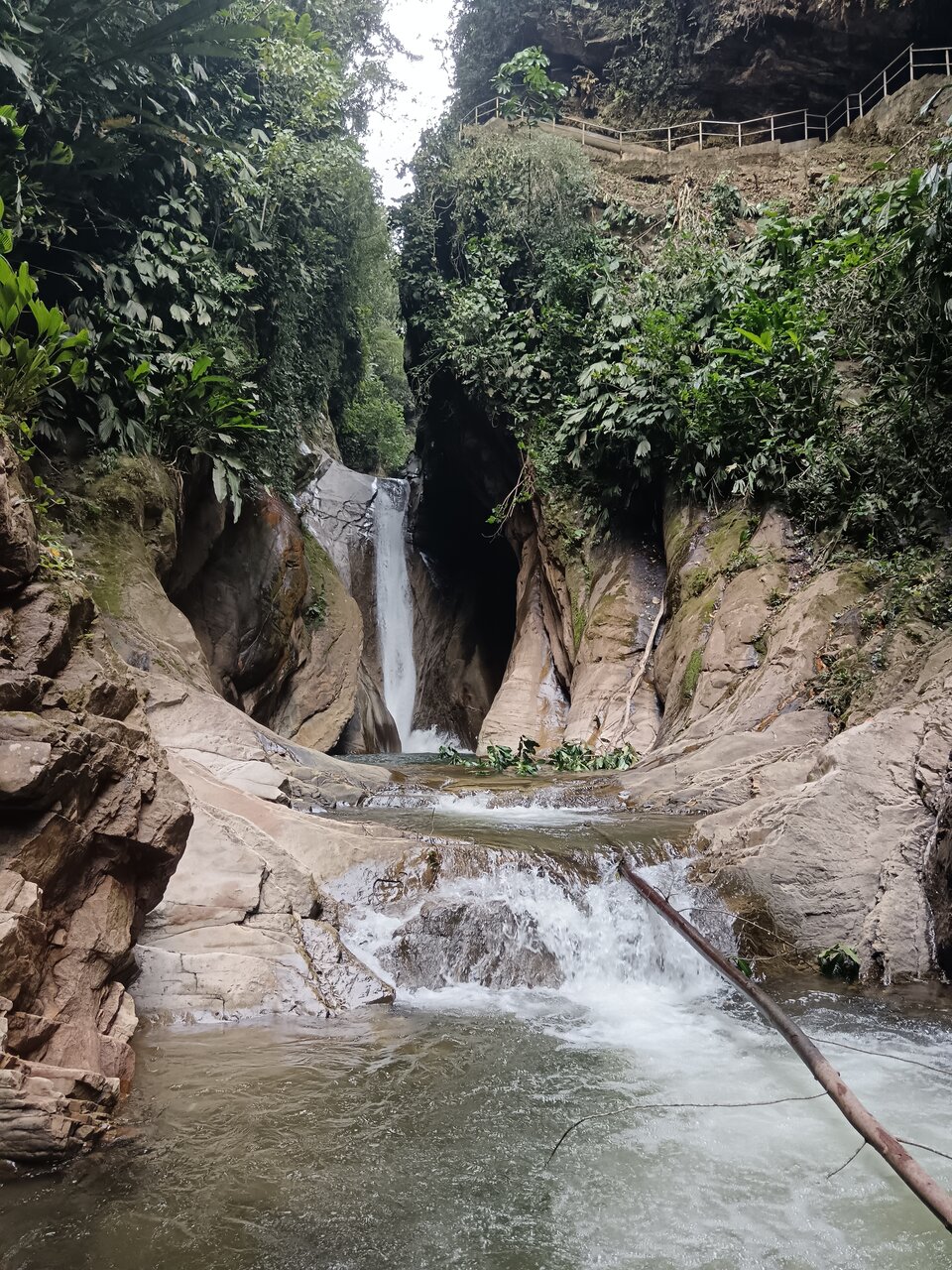 Cachiyacu Waterfall